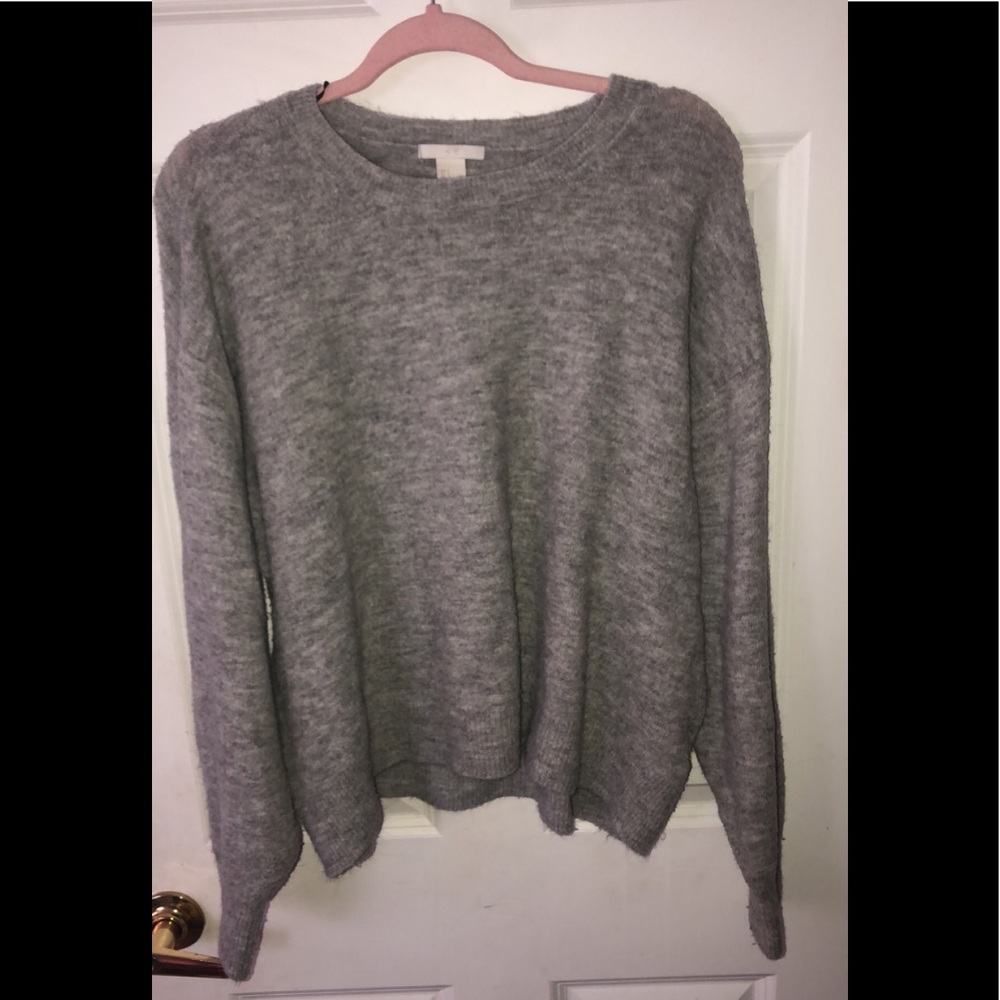 H&M gray sweater